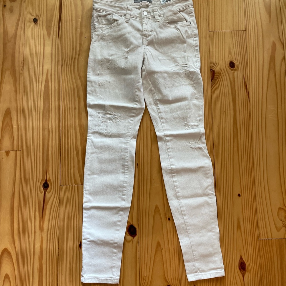 Guess Women's Cream Skinny Jeans